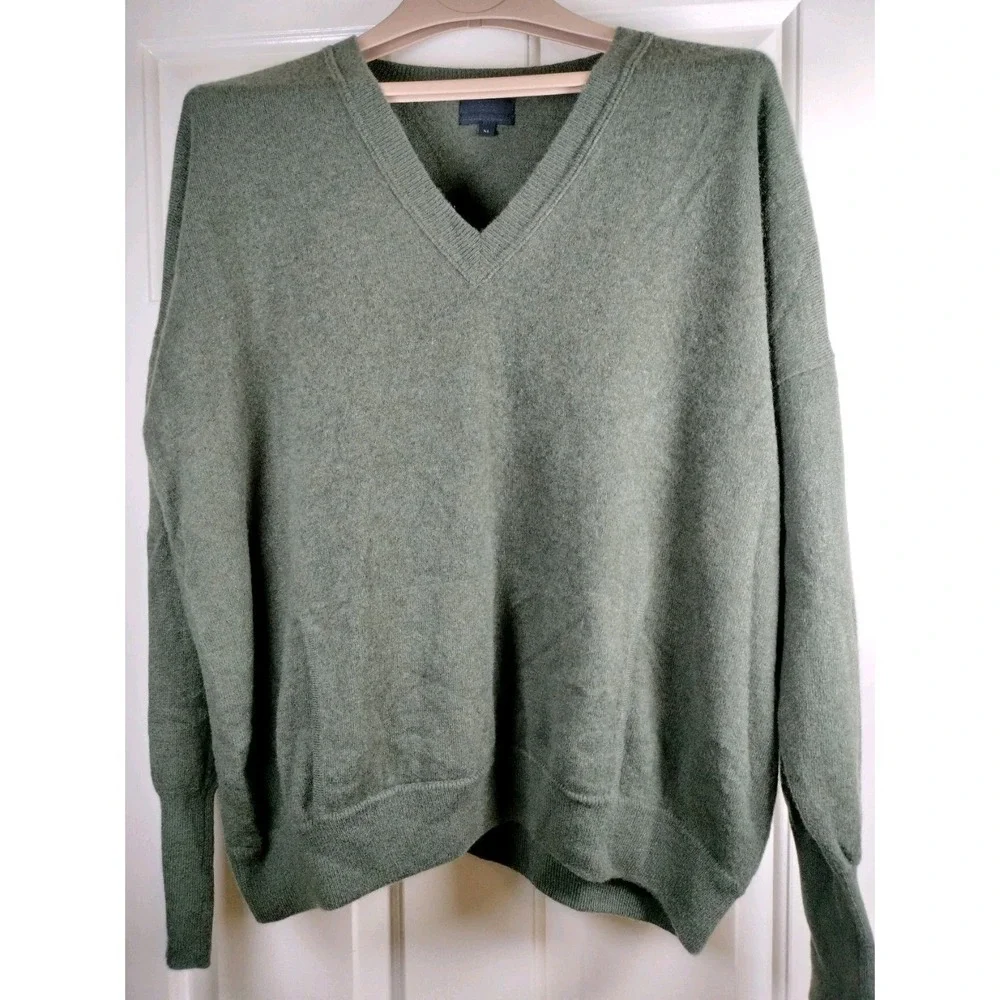 J. Crew Collection Italian Cashmere V-Neck Sweater XL Green Kangaroo Pocket Pouc